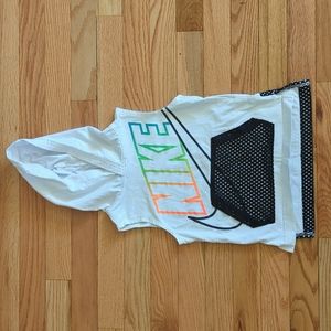 Boys hooded Nike tank, size 4T